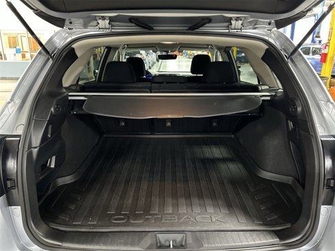 Used 2019 Subaru Outback 2.5i Premium image 26