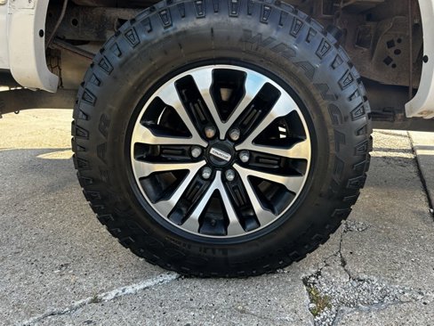 Used 2014 Ford F150 Platinum image 12