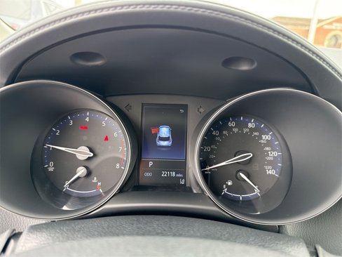 Used 2021 Toyota C-HR LE image 22