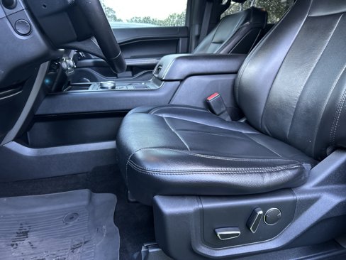 Used 2019 Ford Expedition Max XLT w/ Equipment Group 202A image 11
