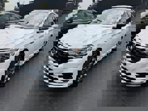 Used 2020 Volkswagen Jetta R-Line image 1