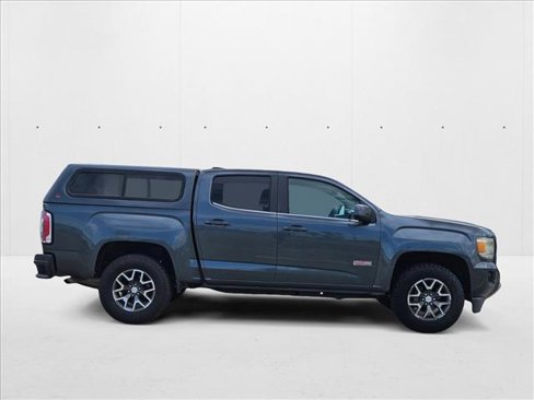 Used 2015 GMC Canyon SLE w/ All-Terrain Package image 4