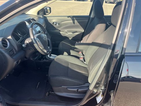 Used 2018 Nissan Versa SV w/ SV Special Edition Package image 12