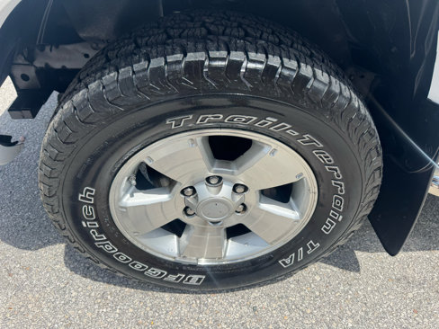 Used 2010 Toyota Tacoma PreRunner image 24