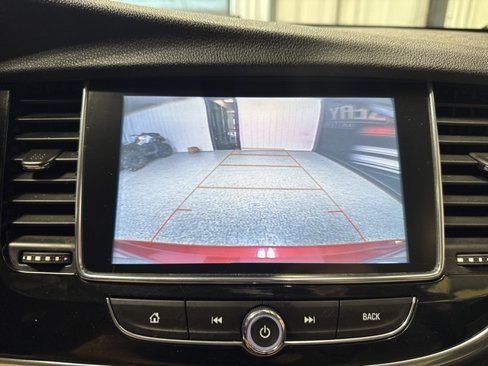 Used 2019 Buick Encore Essence image 12