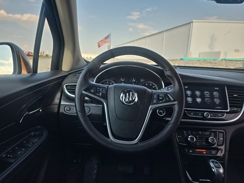 Used 2017 Buick Encore Preferred image 2