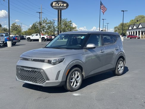 Used 2023 Kia Soul LX w/ Option Group 015 image 3