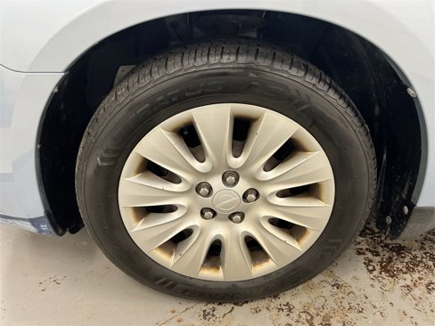 Used 2013 Chrysler 200 LX image 24
