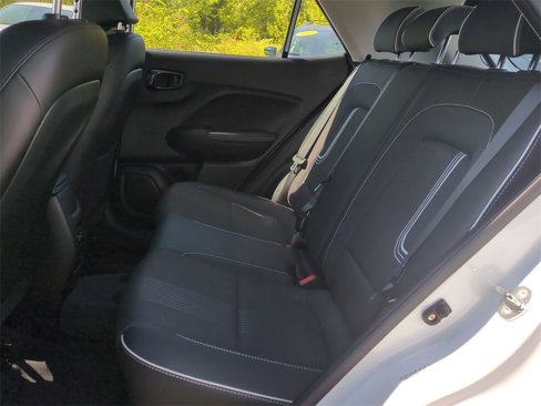 Certified 2024 Hyundai Venue Limited image 23
