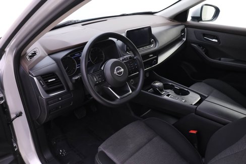 Used 2023 Nissan Rogue SV image 3
