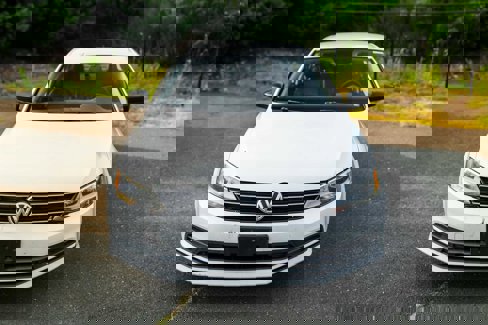 Used 2015 Volkswagen Jetta SE image 8