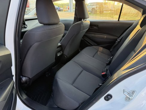 Used 2024 Toyota Corolla LE image 14