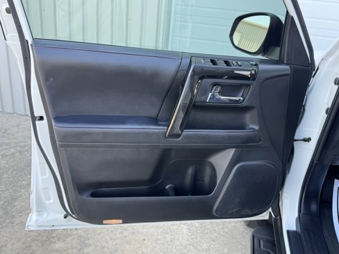 Used 2022 Toyota 4Runner TRD Off-Road image 33