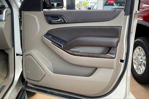 Used 2015 Chevrolet Suburban LT image 22