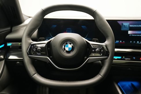 Used 2024 BMW 530i xDrive w/ Premium Package image 33