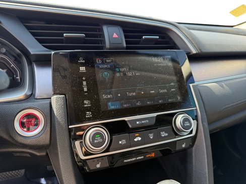 Used 2017 Honda Civic Touring image 12