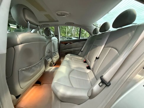 Used 2003 Mercedes-Benz E 320 Sedan image 17