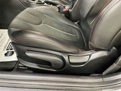 Used 2020 Hyundai Veloster 2.0 Premium image 12