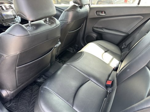 Used 2019 Toyota Prius L Eco image 18
