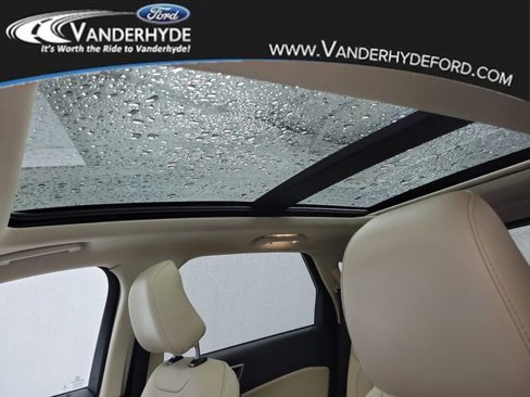 Used 2022 Ford Edge SEL w/ Convenience Package image 35