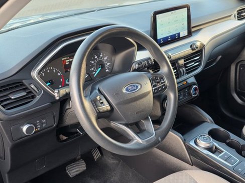 Used 2022 Ford Escape SE image 13