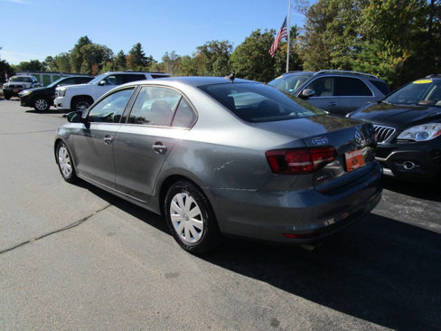 Used 2016 Volkswagen Jetta S image 4