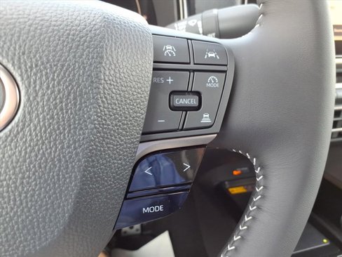 New 2025 Toyota Camry SE image 18