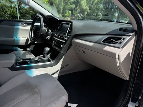 Used 2018 Hyundai Sonata SE image 21