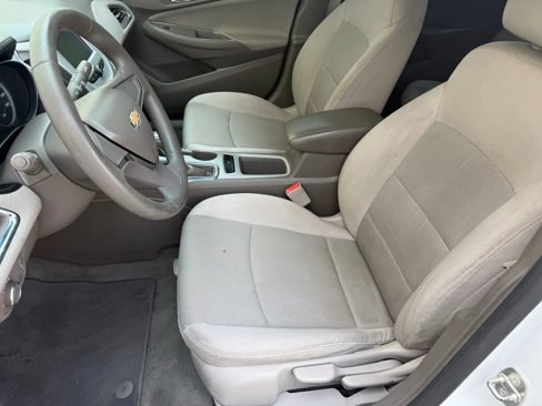 Used 2017 Chevrolet Cruze LS image 11