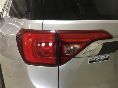 Used 2019 GMC Acadia SLE w/ LPO, Floor Liner Package image 15