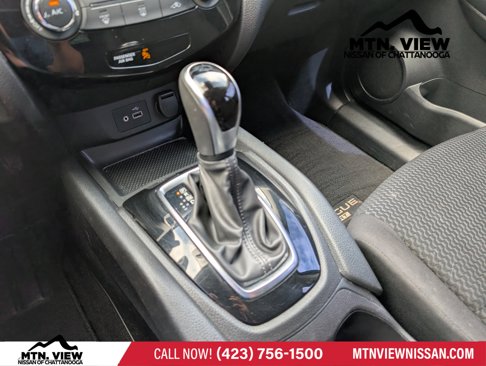 Used 2020 Nissan Rogue Sport S image 18