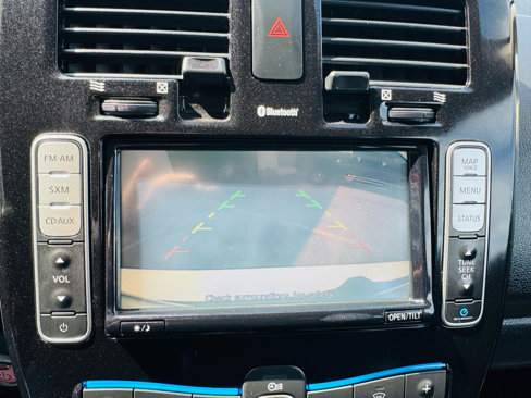 Used 2016 Nissan Leaf SV image 10