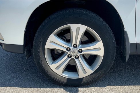 Used 2013 Toyota Highlander Limited image 10