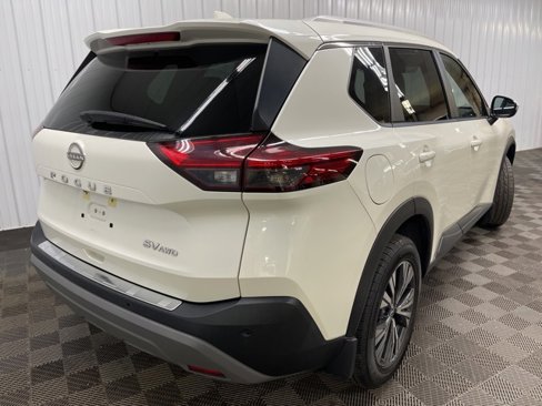 Used 2022 Nissan Rogue SV w/ SV Premium Package image 4
