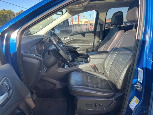 Used 2017 Ford Escape Titanium w/ Canadian Touring Package image 8