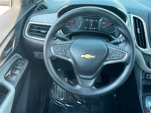 Used 2018 Chevrolet Equinox LS image 20