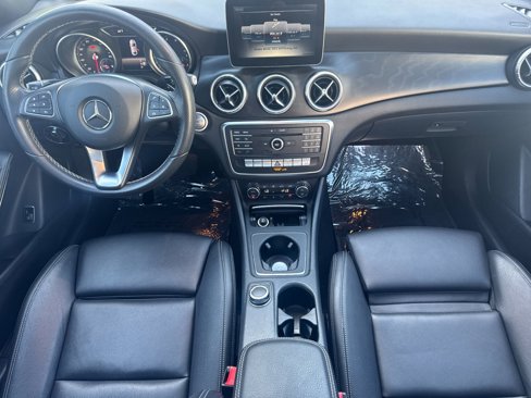 Used 2018 Mercedes-Benz CLA 250 image 13