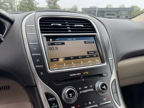 Used 2018 Lincoln MKX Select w/ Select Plus Package image 17