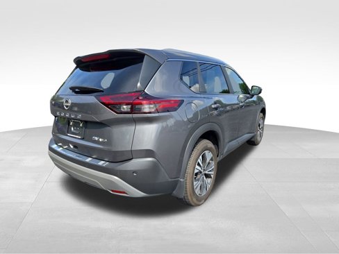 Used 2023 Nissan Rogue SV image 7