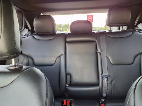 Used 2021 Jeep Compass Latitude w/ Sun and Sound Group image 32