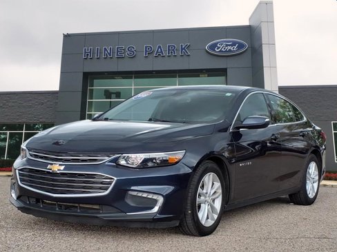 Used 2018 Chevrolet Malibu LT image 3