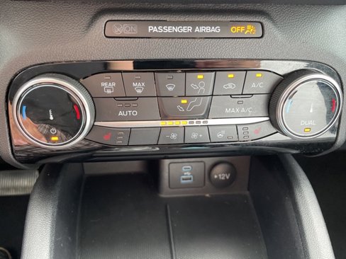 Used 2022 Ford Escape SEL image 28