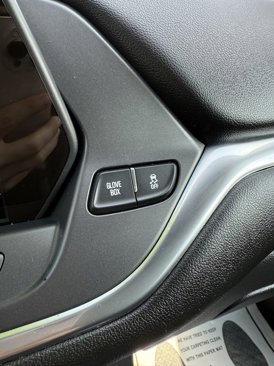 Used 2019 Chevrolet Blazer LT image 22