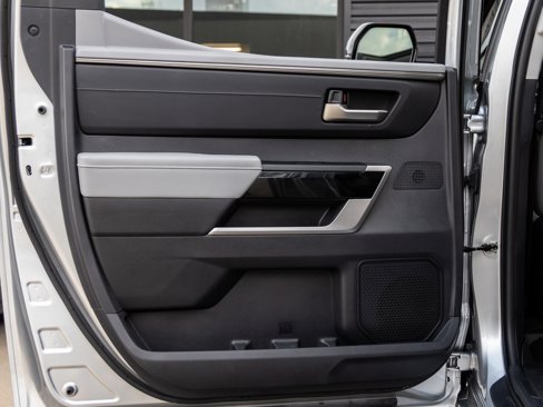 Used 2023 Toyota Tundra Limited image 33