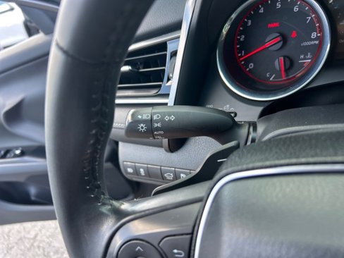 Used 2020 Toyota Camry XSE image 20