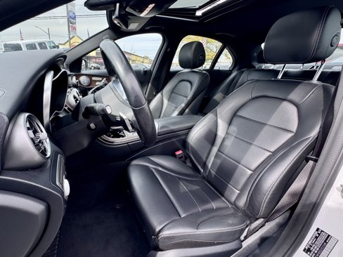 Used 2020 Mercedes-Benz C 300 4MATIC Sedan image 13
