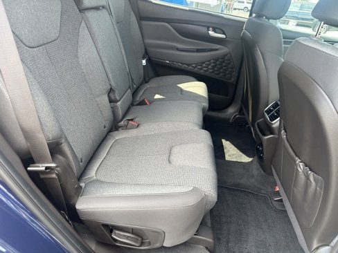 Used 2020 Hyundai Santa Fe SE image 11