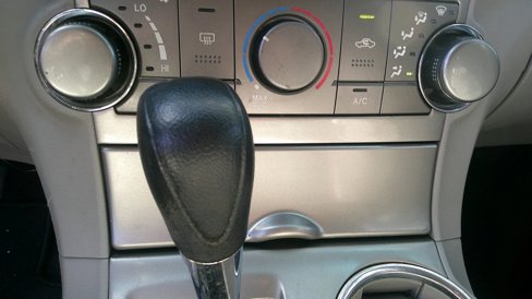 Used 2012 Toyota Highlander FWD image 18