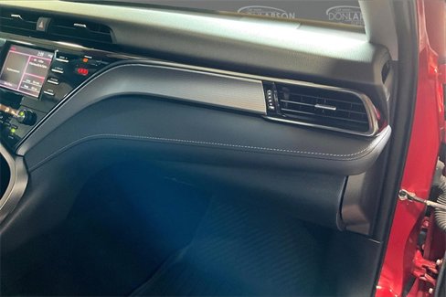 Used 2019 Toyota Camry SE image 32