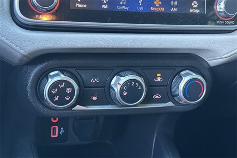 Used 2021 Nissan Versa SV image 23